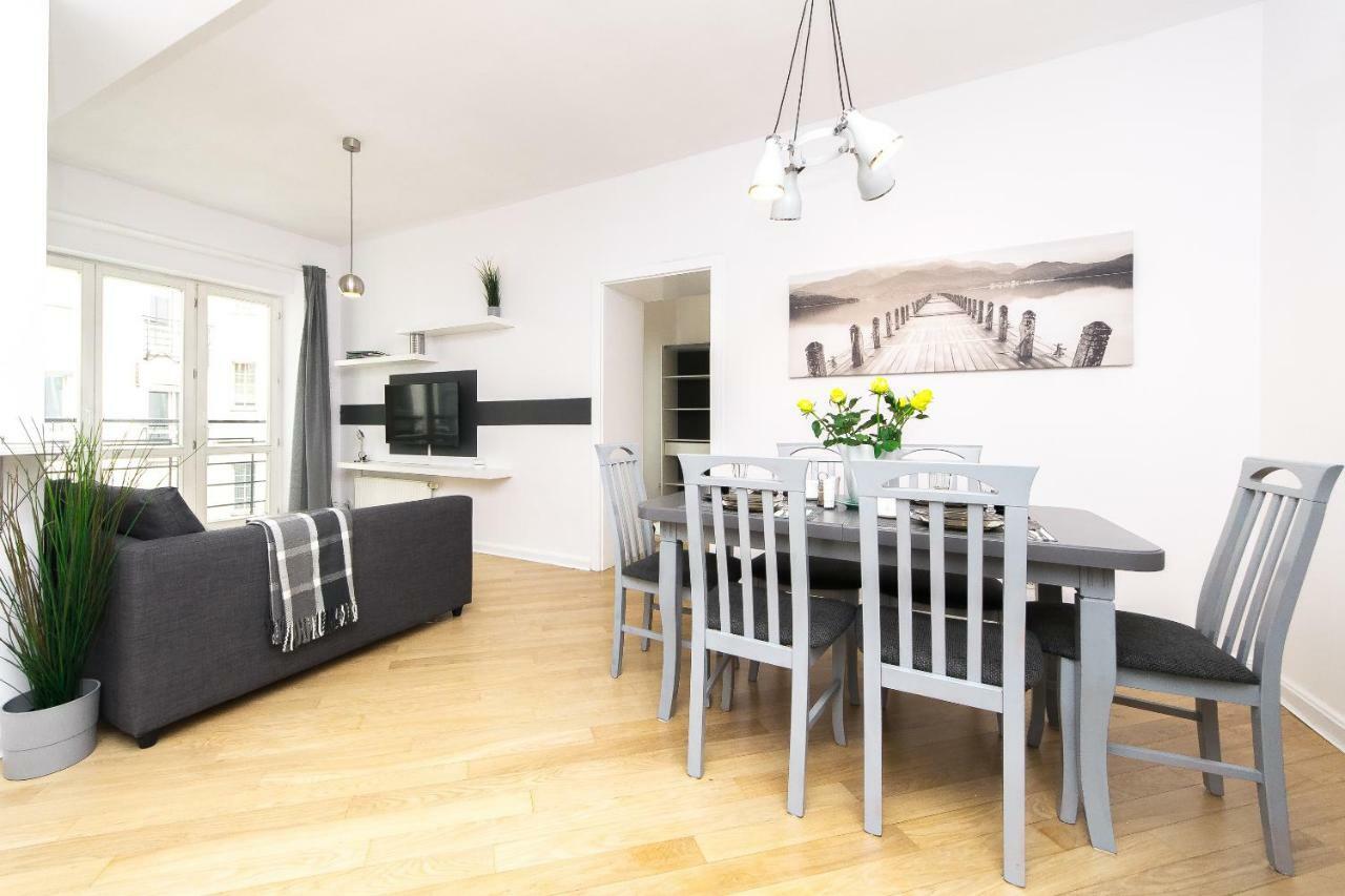 Spacious Apartment In Old Town P4You Pl クラクフ エクステリア 写真